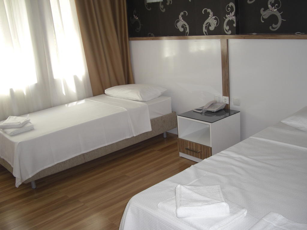 Otel Lara Atalla