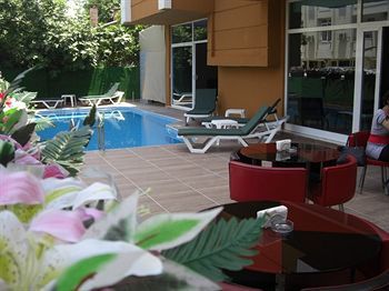 Lara Atalla Otel