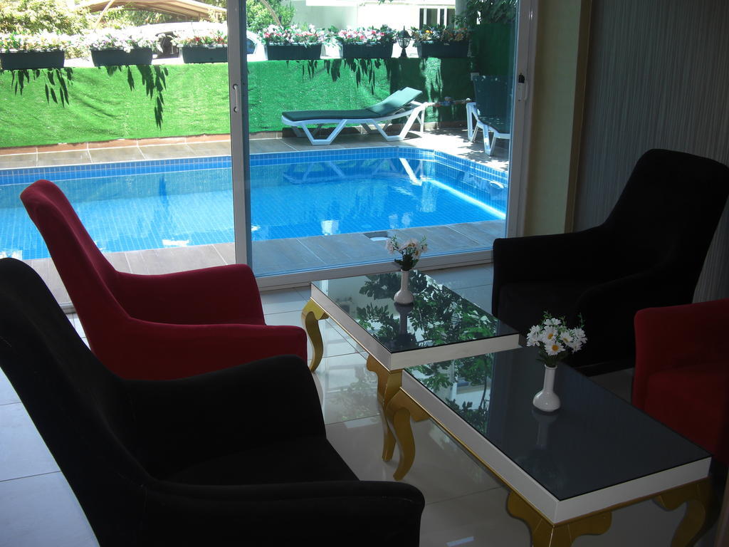 Otel Lara Atalla