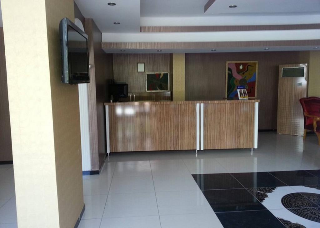 Lara Atalla Otel
